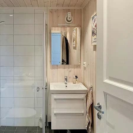 Дом отдыха Cozy In Beautiful Area Near